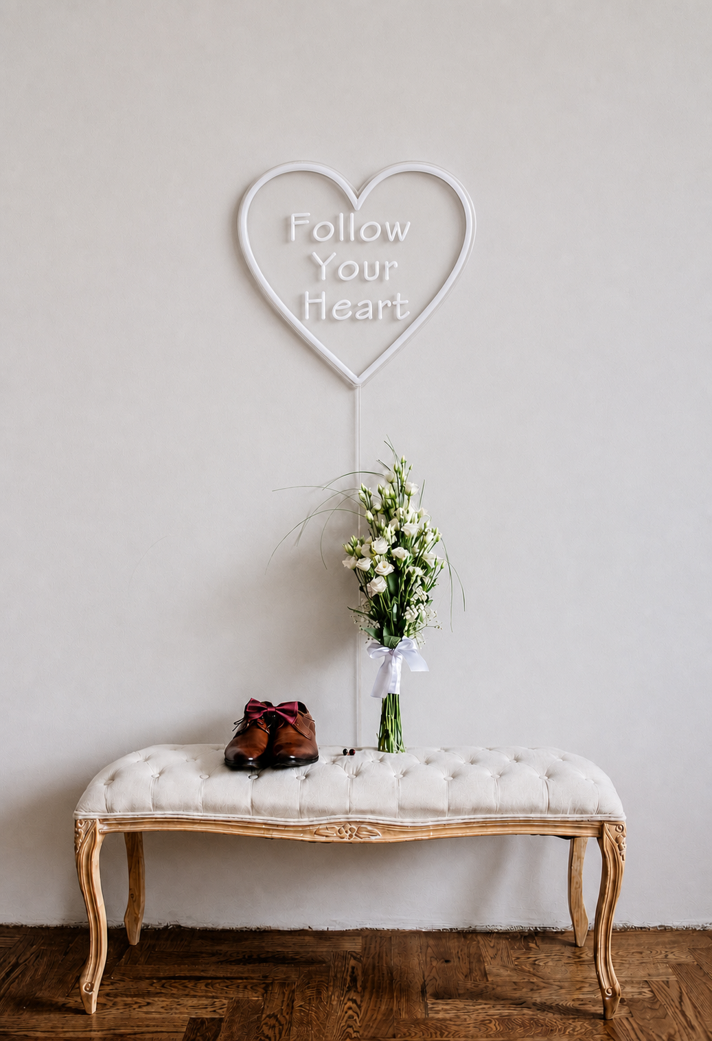 Néon Follow Your Heart éteint